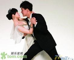 外国明星夫妻合影照片,外国明星夫妻甜蜜合影，浪漫瞬间定格永恒